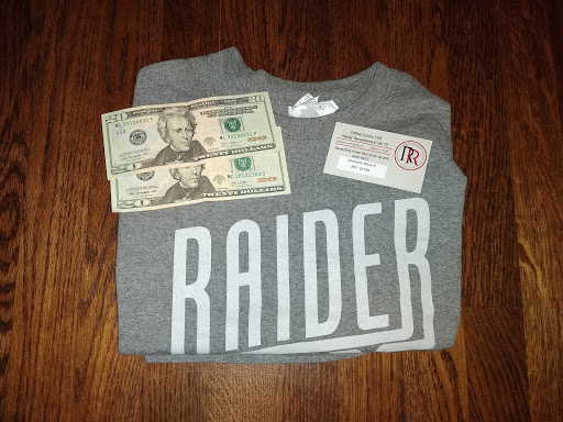 Students received a t-shirt, a Renaissance card, and the possibility of winning money.
