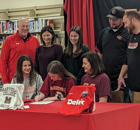 Katie Cotten signs to become a Scot!
